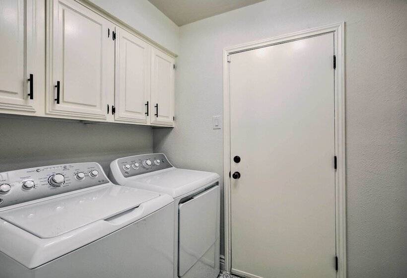 Stunning Plano Home W/ Private Pool & Hot Tub