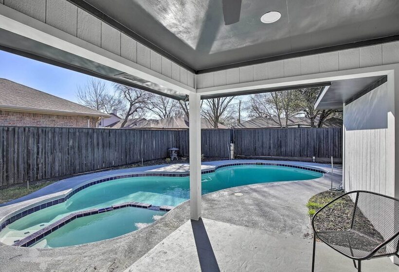 Stunning Plano Home W/ Private Pool & Hot Tub