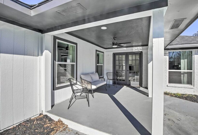 Stunning Plano Home W/ Private Pool & Hot Tub