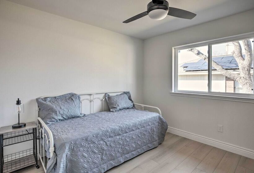 Stunning Plano Home W/ Private Pool & Hot Tub