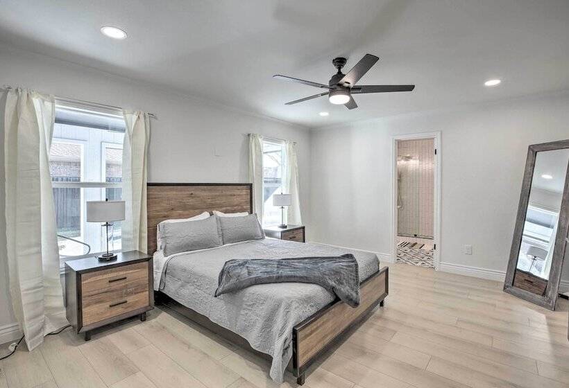 Stunning Plano Home W/ Private Pool & Hot Tub