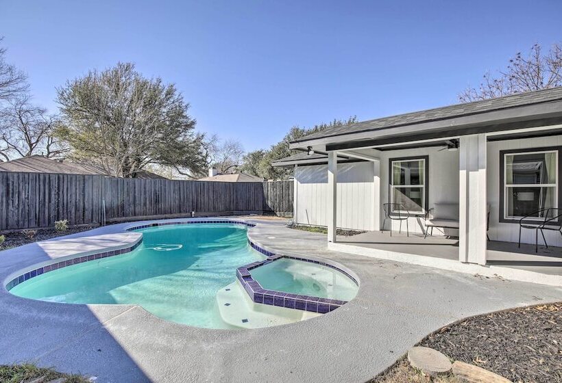 Stunning Plano Home W/ Private Pool & Hot Tub