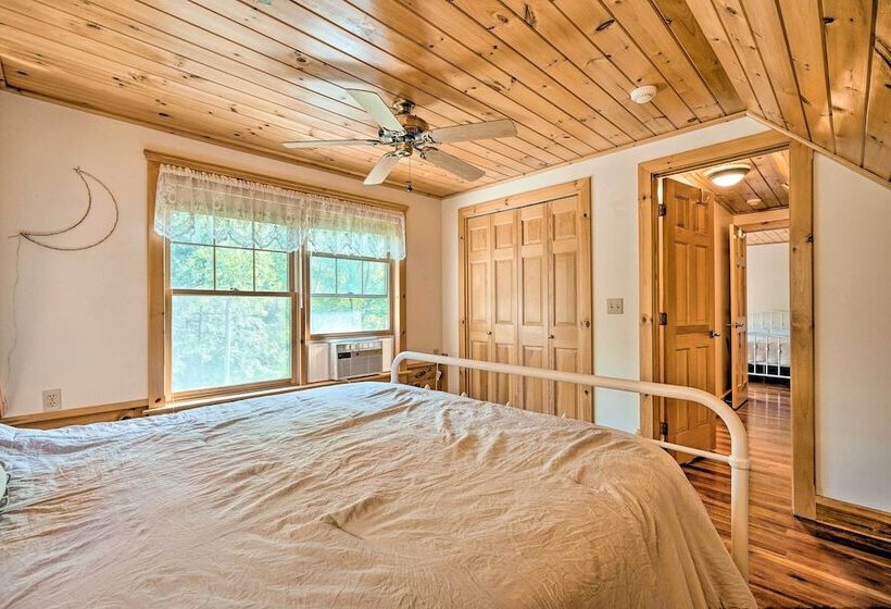 Stunning Vermont Cabin W/ Private Lake Access