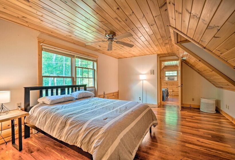 Stunning Vermont Cabin W/ Private Lake Access