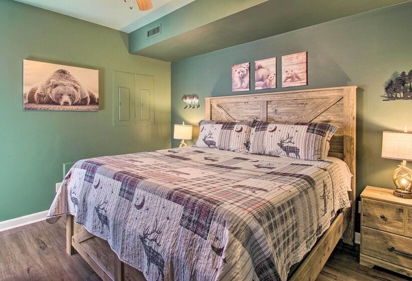 Stunning Wintergreen Resort Home: Ski & Golf!