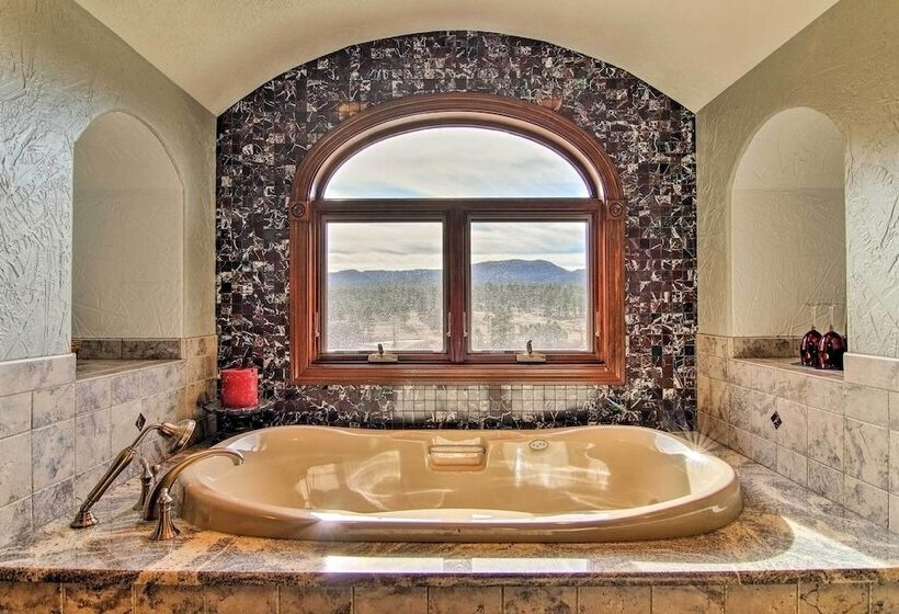 Sturgis Vacation Rental W/ Hot Tub & Game Room!