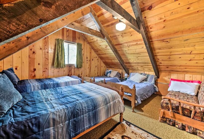 Sun Lit Orangeville Cabin W/ River Access!