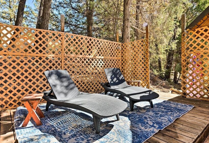 Sun Lit Orangeville Cabin W/ River Access!