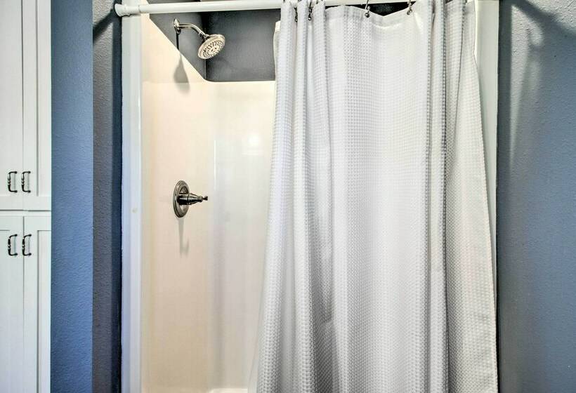 Sunny Lakefront Home W/ Fire Pit + Boat Dock!