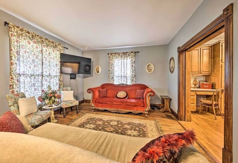 The Farm House  W/ Deck & Historic Charm!