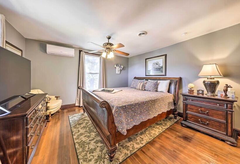 The Farm House  W/ Deck & Historic Charm!