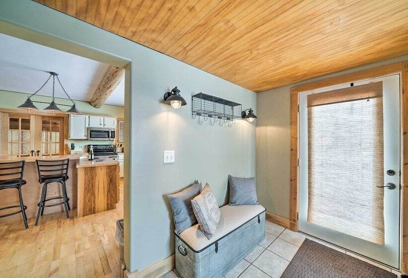 The Farmstead  On 10 Acres W/ Mountain Views!