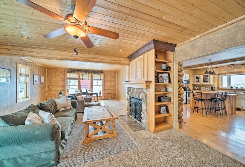 The Farmstead  On 10 Acres W/ Mountain Views!