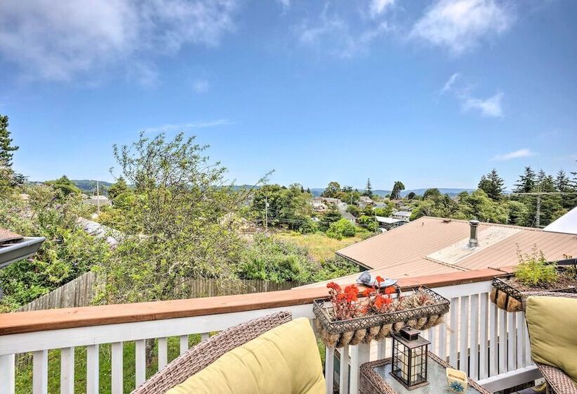 The Old Mccullough Home W/ Rooftop Deck, View
