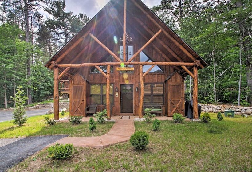 Timber Home: Walk To Slopes & N Conway Shops!