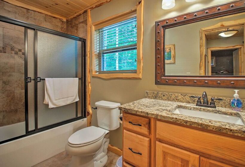 Timber Home: Walk To Slopes & N Conway Shops!