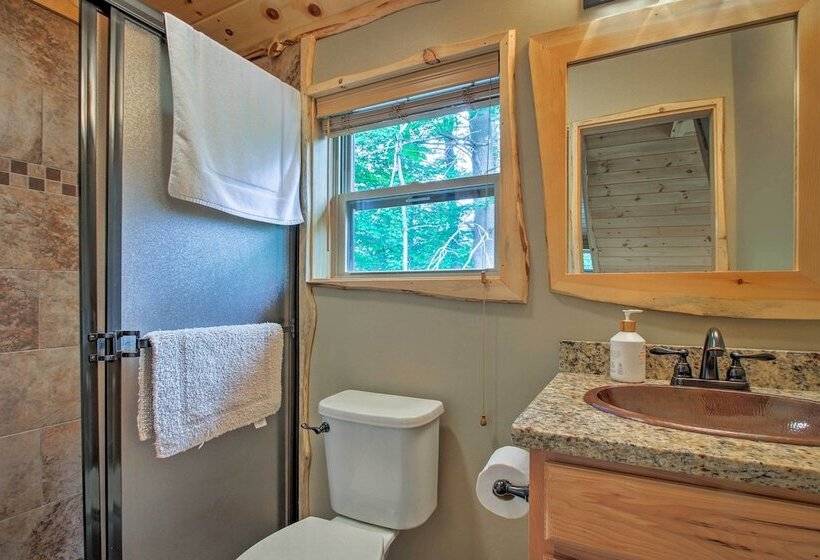 Timber Home: Walk To Slopes & N Conway Shops!