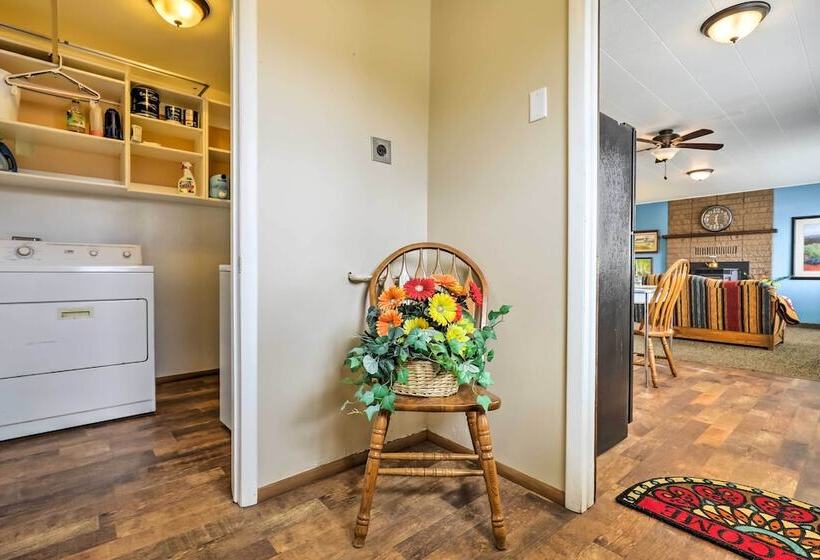 Tropic Family House   10 Miles To Bryce Canyon!