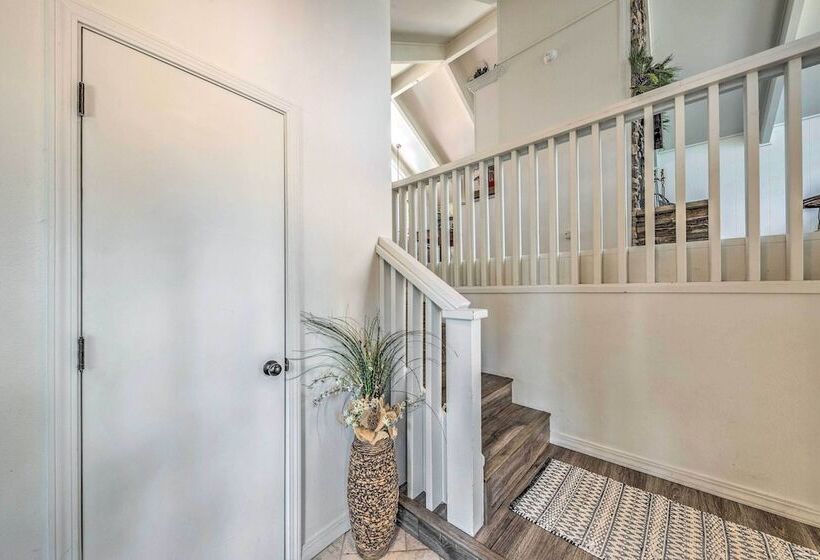 Unique & Modern Alto Home W/ Private Hot Tub!