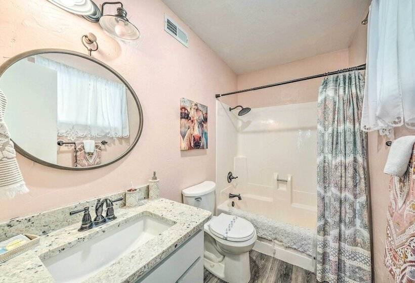 Unique & Modern Alto Home W/ Private Hot Tub!