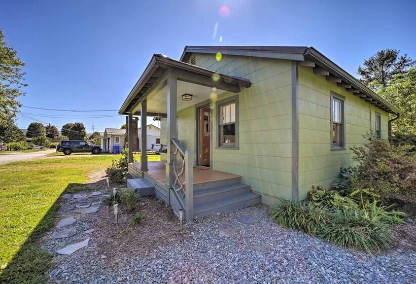 Updated Brevard Home   Close To Downtown!