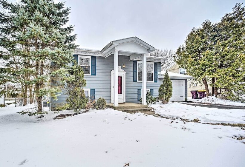 Updated Home In The Heart Of Saratoga Springs