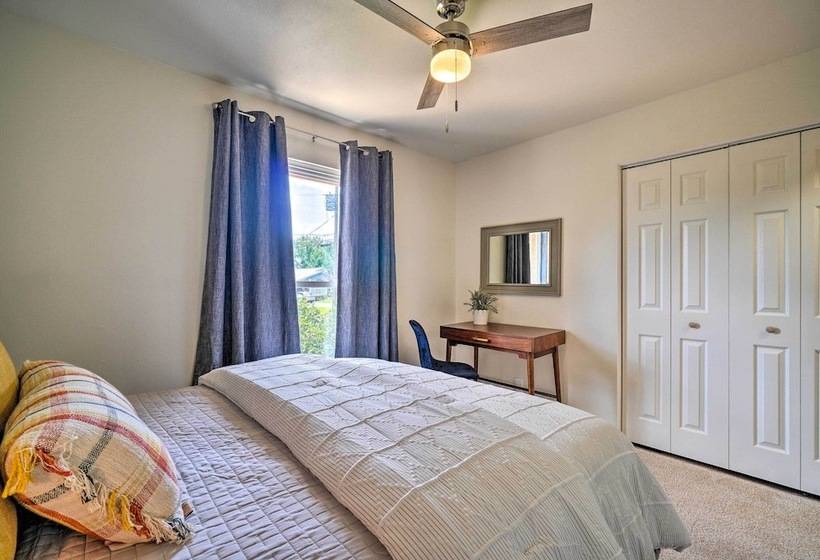 Updated Knoxville Home W/ Media Room + Patio!