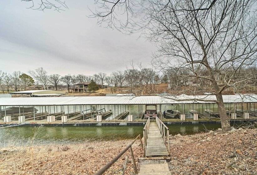 Updated Lakefront Cabin W/ Deck & Boat Dock!