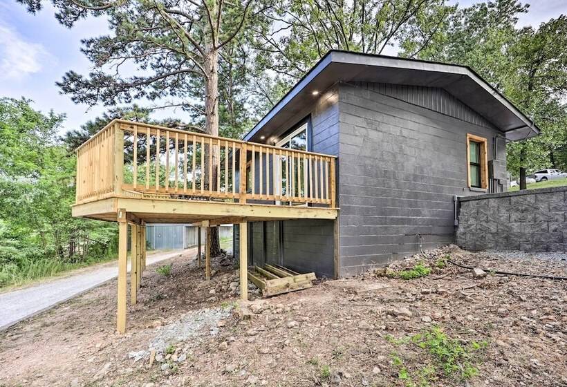 Updated Lakefront Cabin W/ Deck & Boat Dock!