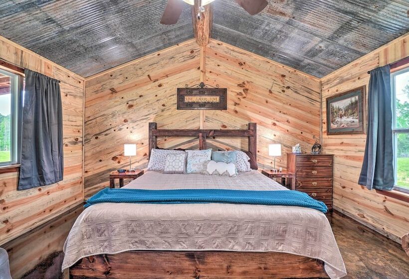 Updated Studio Cabin In Ozark W/ Yard & Mtn View