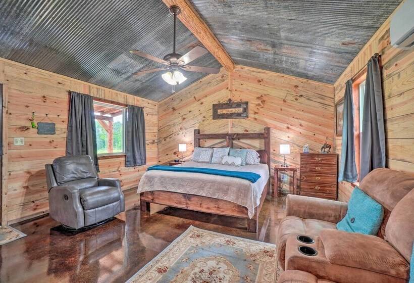 Updated Studio Cabin In Ozark W/ Yard & Mtn View