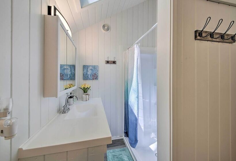 Updated Tiny House: Walk To Wiscasset Village