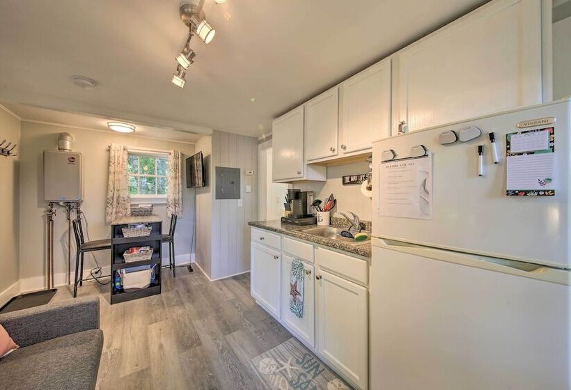 Updated Tiny House: Walk To Wiscasset Village