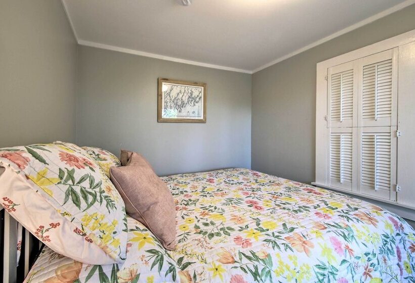 Updated Tiny House: Walk To Wiscasset Village