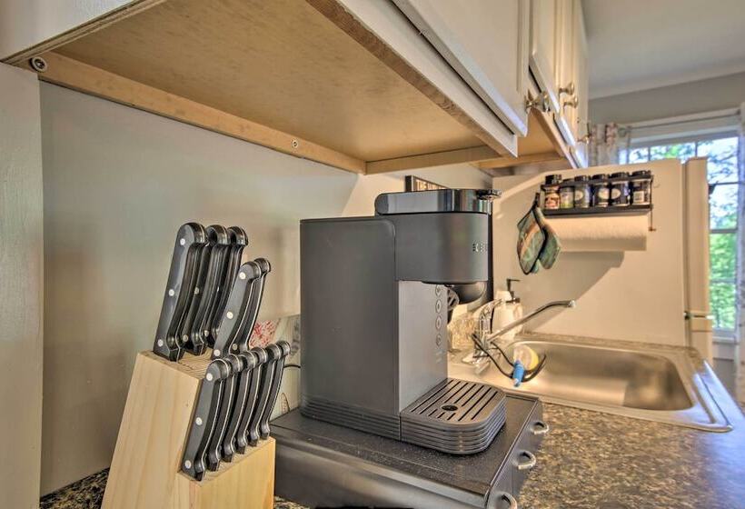 Updated Tiny House: Walk To Wiscasset Village