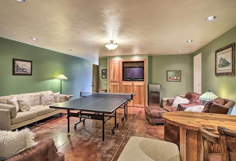 Bozeman Getaway On The Prairie W/ Patio & Grill