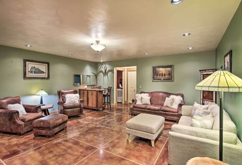 Bozeman Getaway On The Prairie W/ Patio & Grill