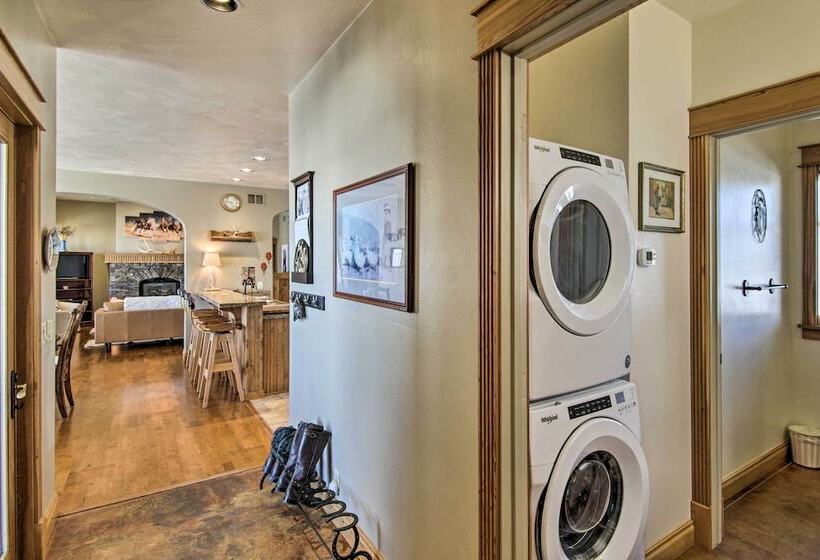 Bozeman Getaway On The Prairie W/ Patio & Grill