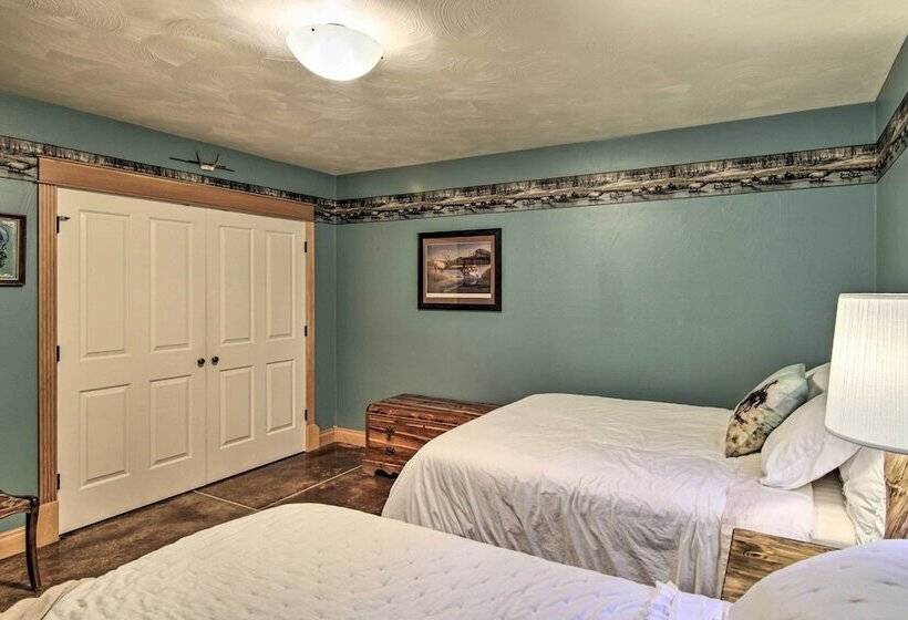 Bozeman Getaway On The Prairie W/ Patio & Grill