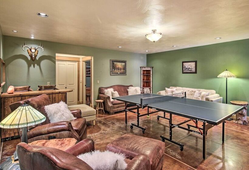 Bozeman Getaway On The Prairie W/ Patio & Grill