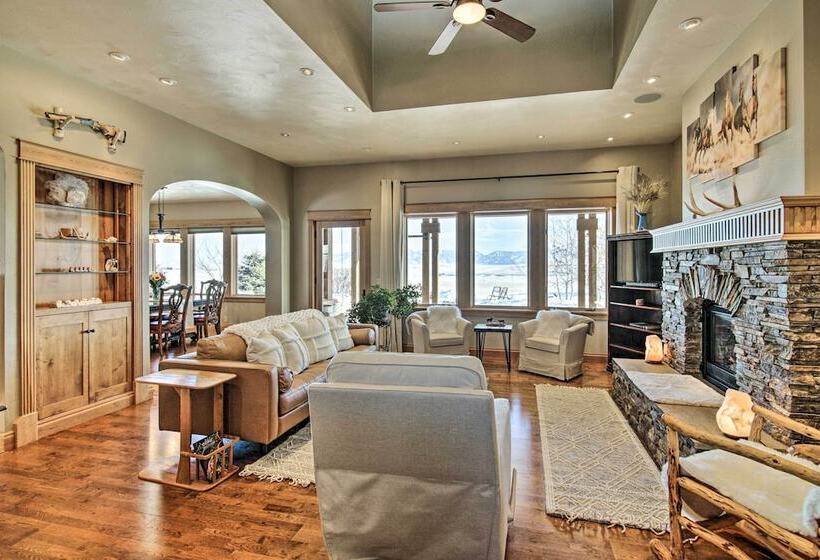 Bozeman Getaway On The Prairie W/ Patio & Grill