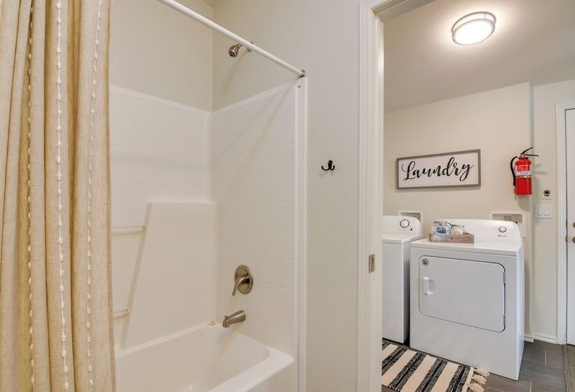 Utah Retreat   Hot Tub, Deck & Near National Parks