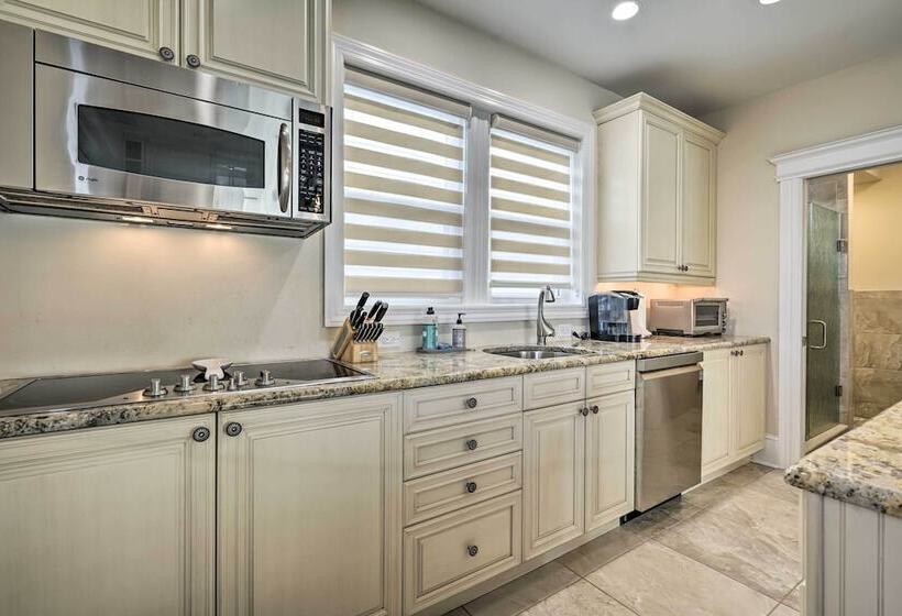 Ventnor City Retreat ~ 1 Block To Boardwalk!