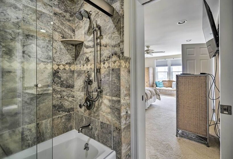 Ventnor City Retreat ~ 1 Block To Boardwalk!