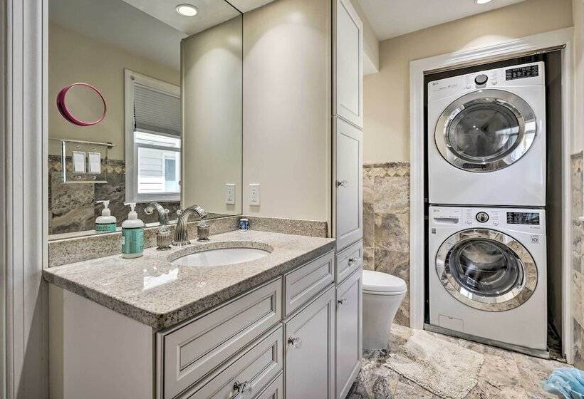 Ventnor City Retreat ~ 1 Block To Boardwalk!