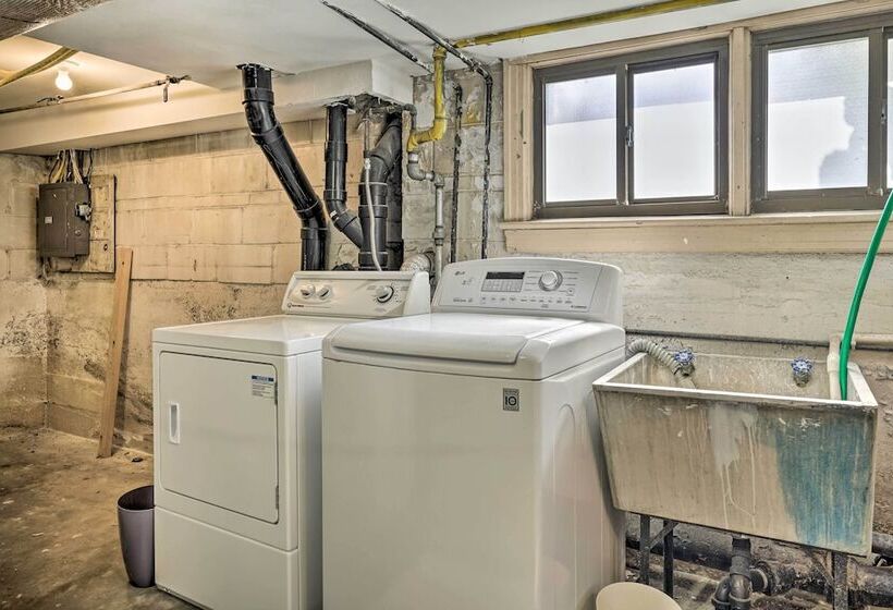 Ventnor City Retreat ~ 1 Block To Boardwalk!