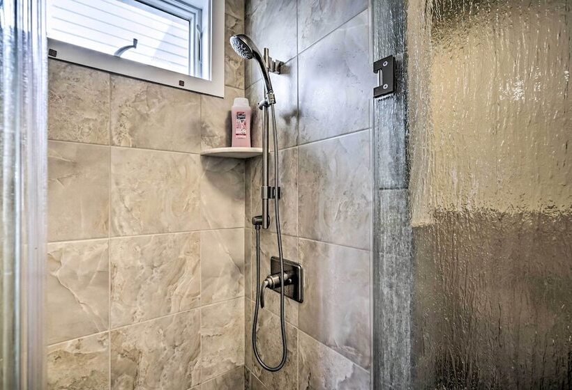 Ventnor City Retreat ~ 1 Block To Boardwalk!