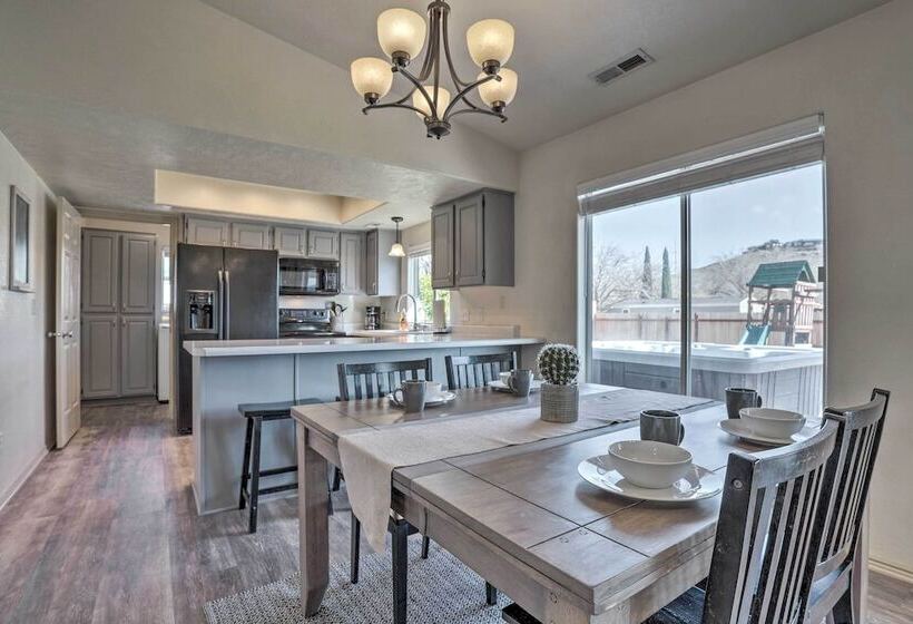 Washington Home W/ Private Hot Tub < 40 Mi To Zion