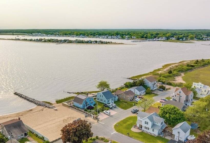 Waterfront Cottage W/ Sunroom + Patio & Grill
