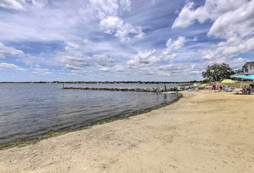 Waterfront Cottage W/ Sunroom + Patio & Grill